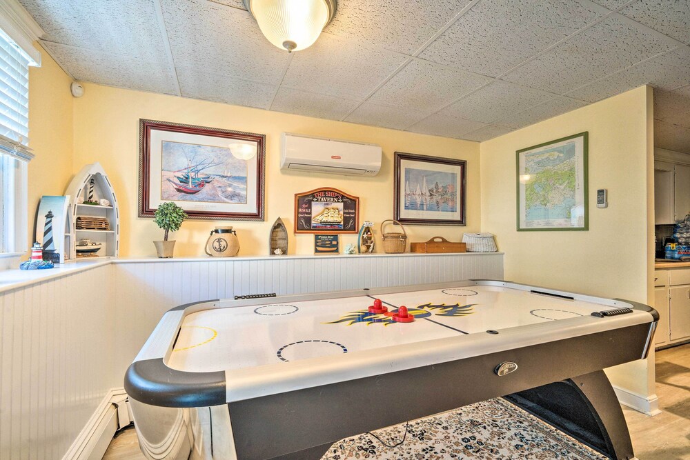 Charming East Falmouth Home: Walk to Private Beach