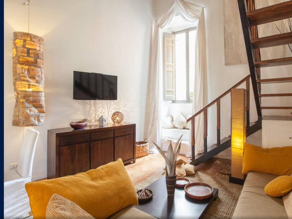 Navona Home