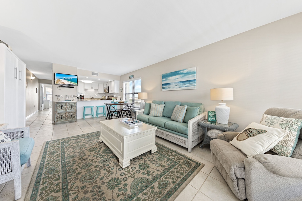 Island Sunrise Condos by Hosteeva