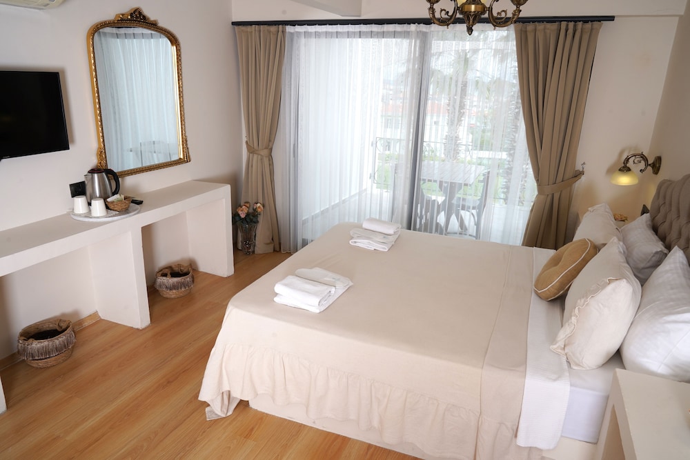 Cunda House Küçük Otel - Image 27