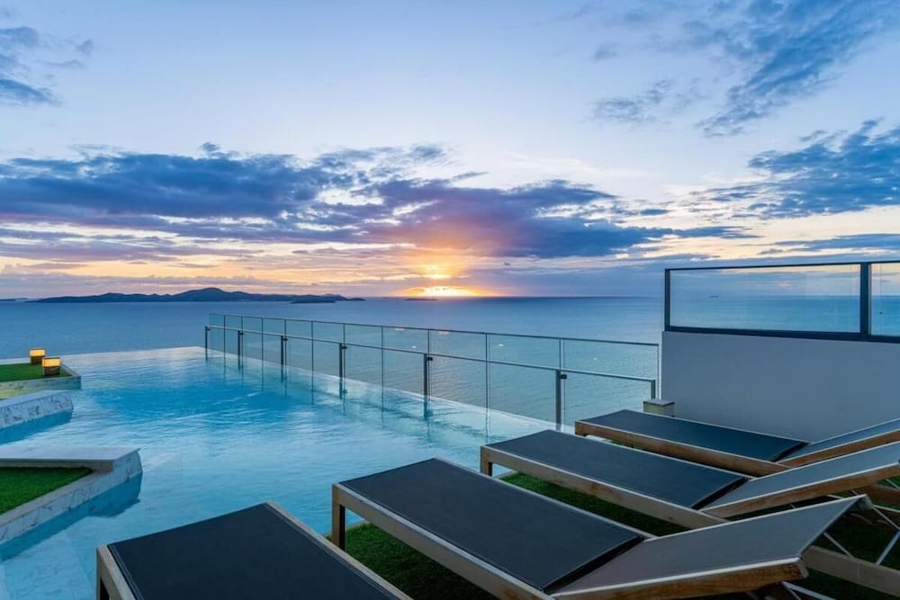 Sea View Room Luxury Amenities