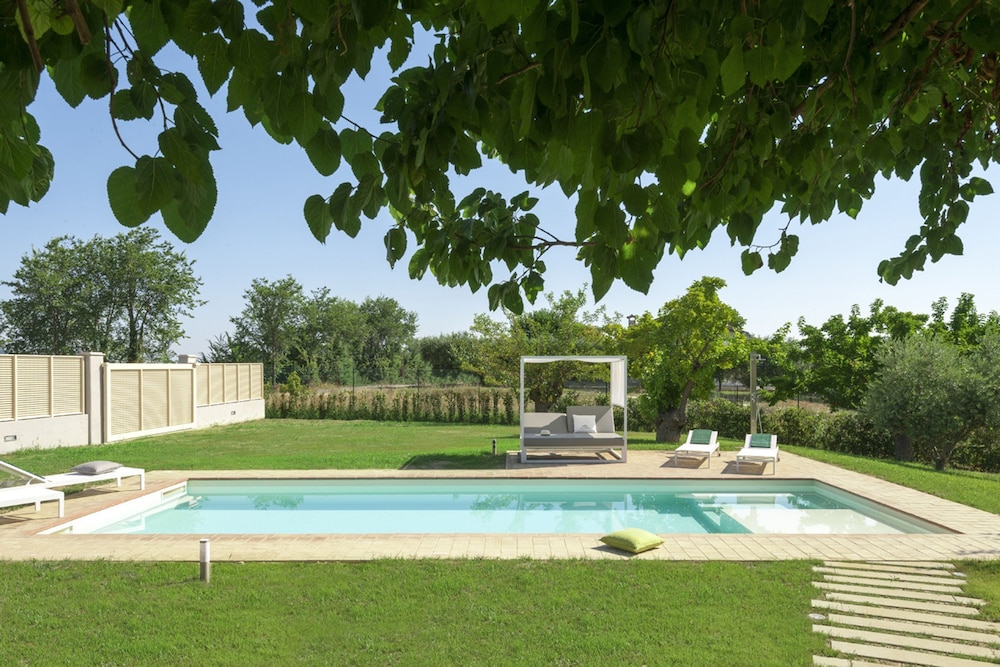 Villa Traiani 8 2 by Marche Holiday Villas