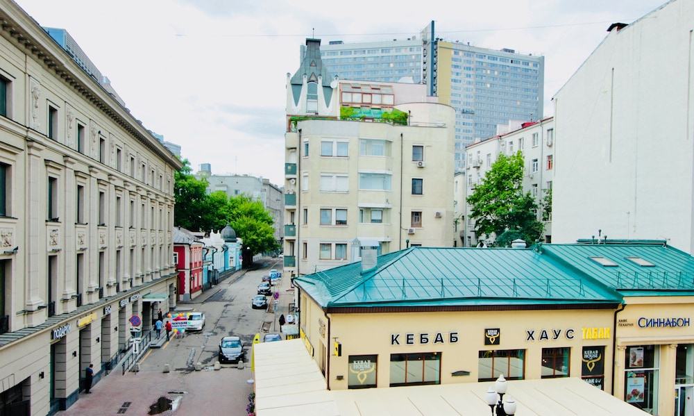 LUXKV Apartment on Old Arbat