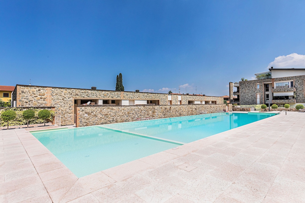 Warda C11 Apartment by Wonderful Italy
