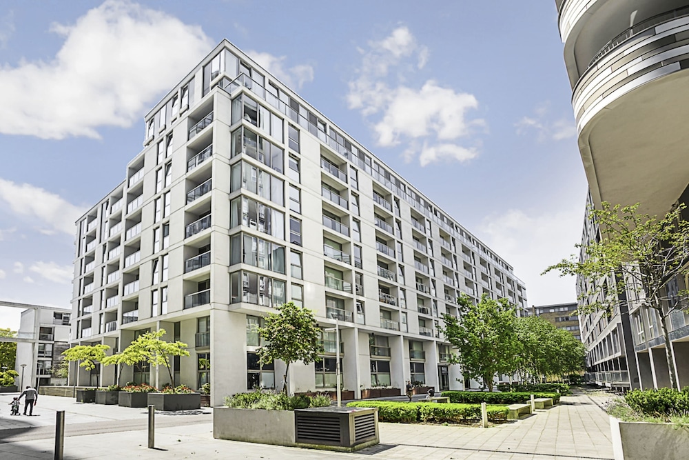 Urban Retreat: Stylish 1-bed Bliss