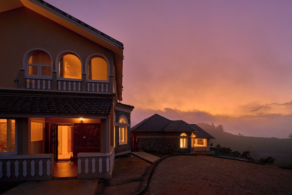 Emerald Stays Ooty by VOYE HOMES