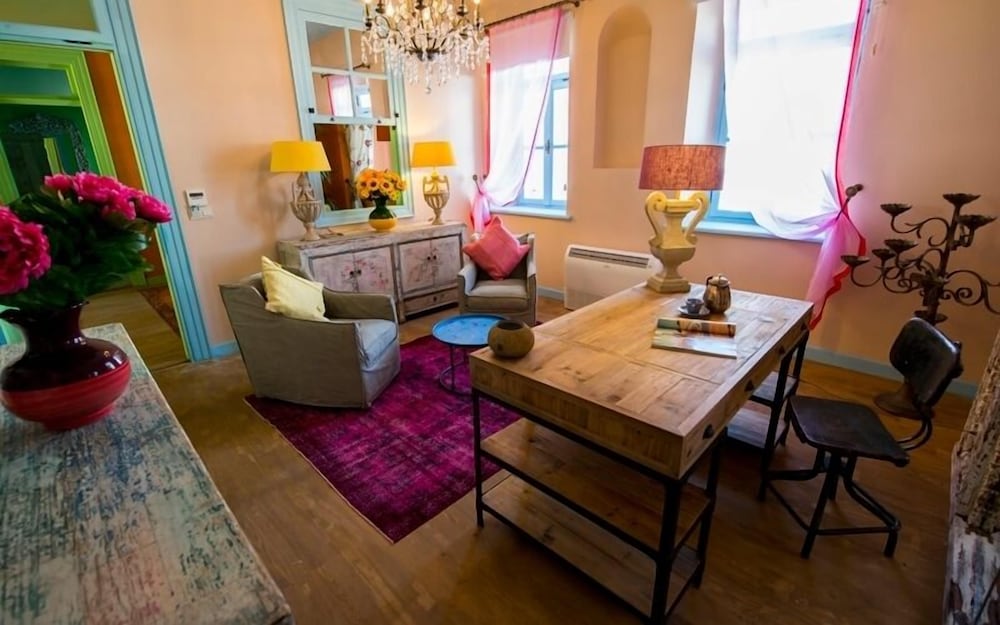 Marge Otel - Image 22