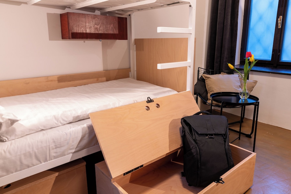 Sir Toby's Midtown - Hostel