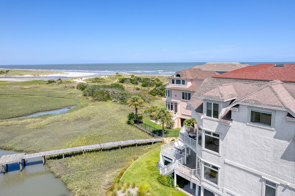 Beachwalk by Avantstay Hilton Head Oasis Steps From Singleton Beach