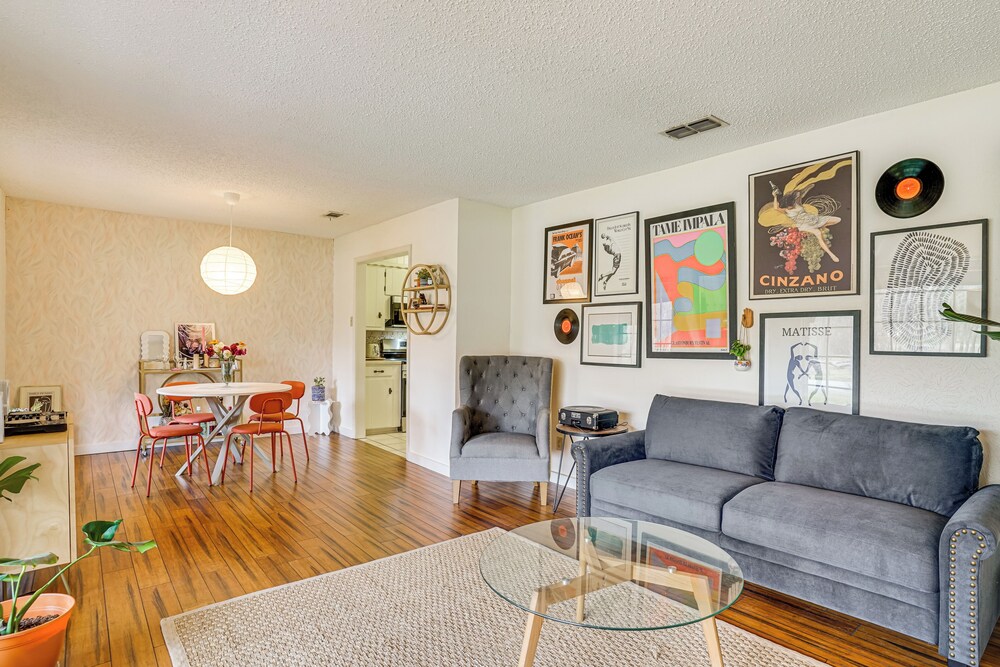 Karaoke Ready! Fort Worth Area Home w/ Pool