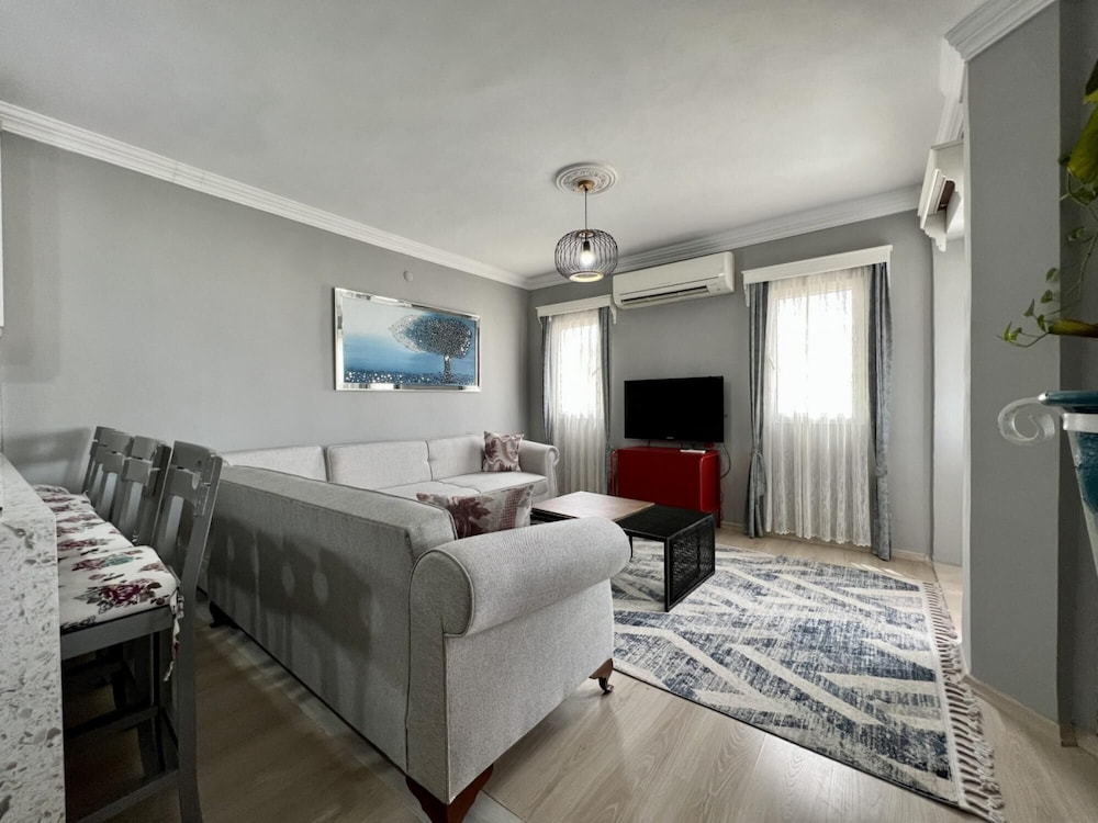 House Close to Beach With a Sea View in Bodrum view 4