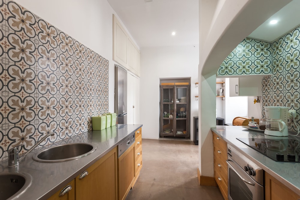 Tejo Vintage Three-Bedroom Apartment - by LU Holidays