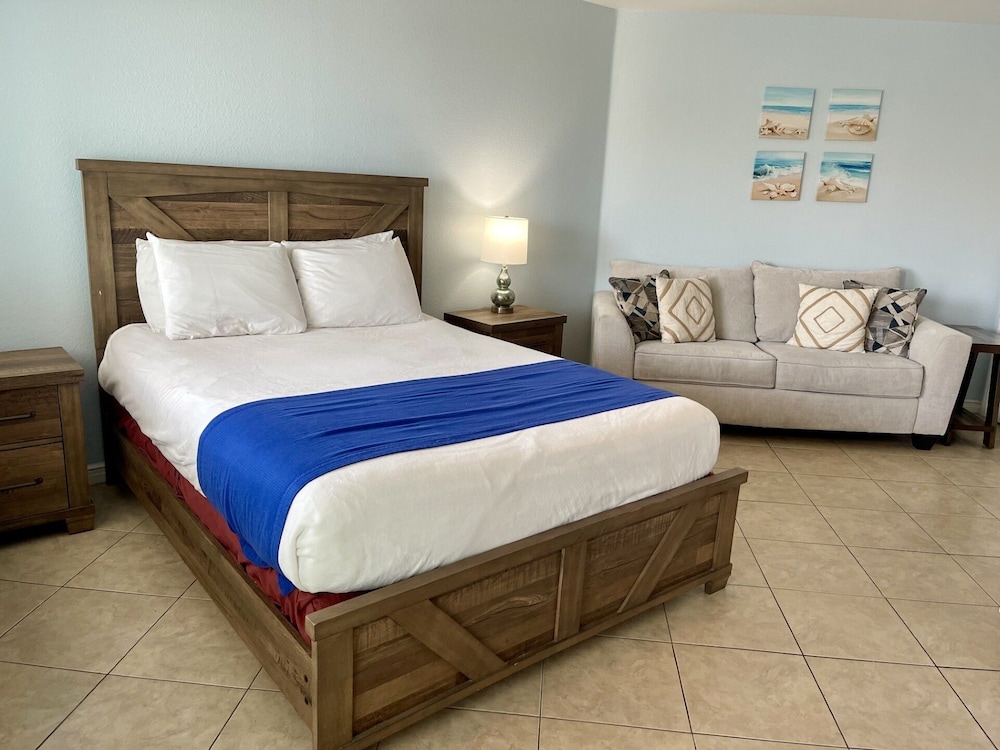 Beachgate Condo Suites And Hotel 536+537a+537b 3 Bedroom Condo