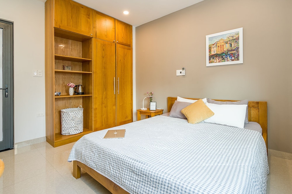 Pedersen Hostel