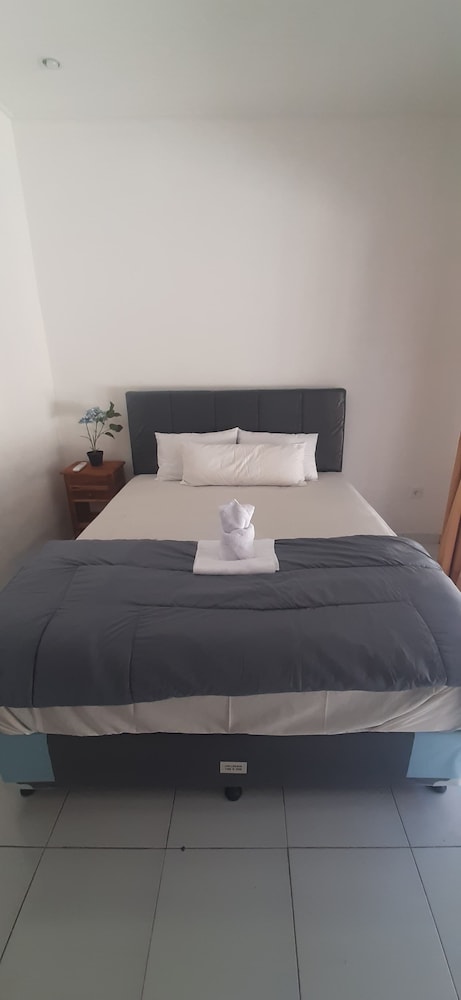 Ajik Guest House