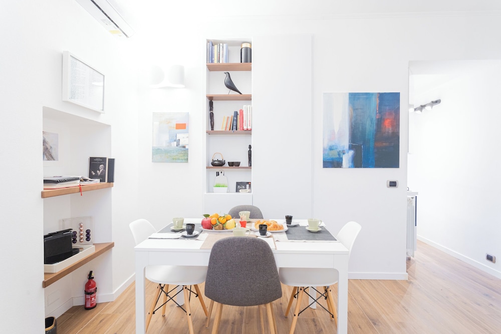 Rosart House by Rent all Como