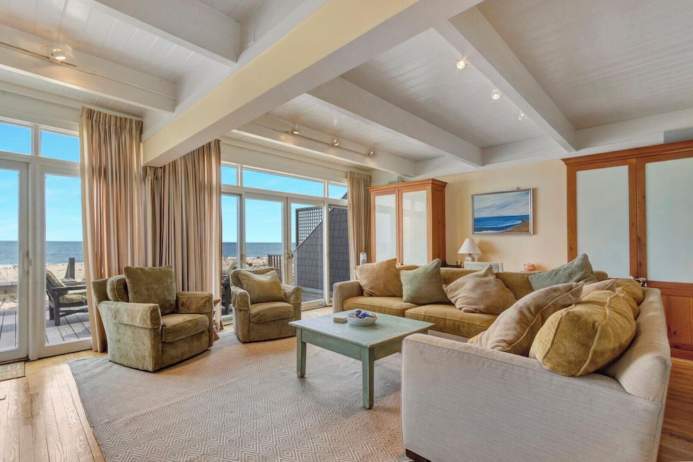 Ocean Drive 26