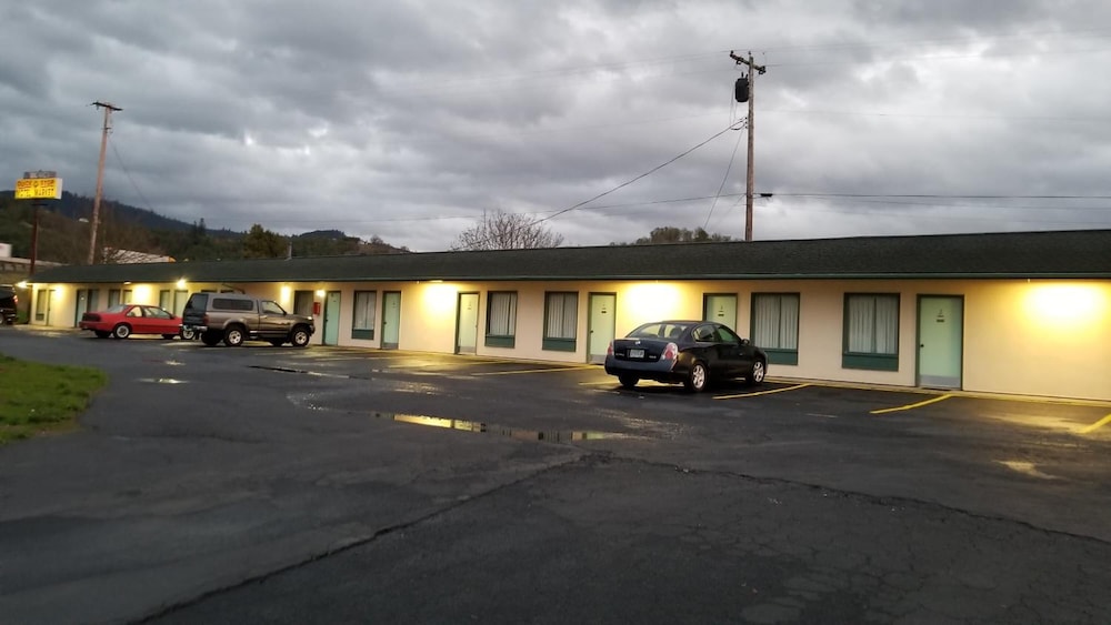 Quick Stop Motel - Property Image 4