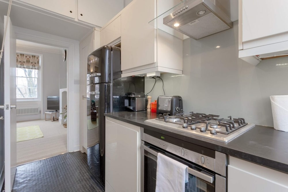Vibrant 1 Bedroom Flat In Islington With Garden