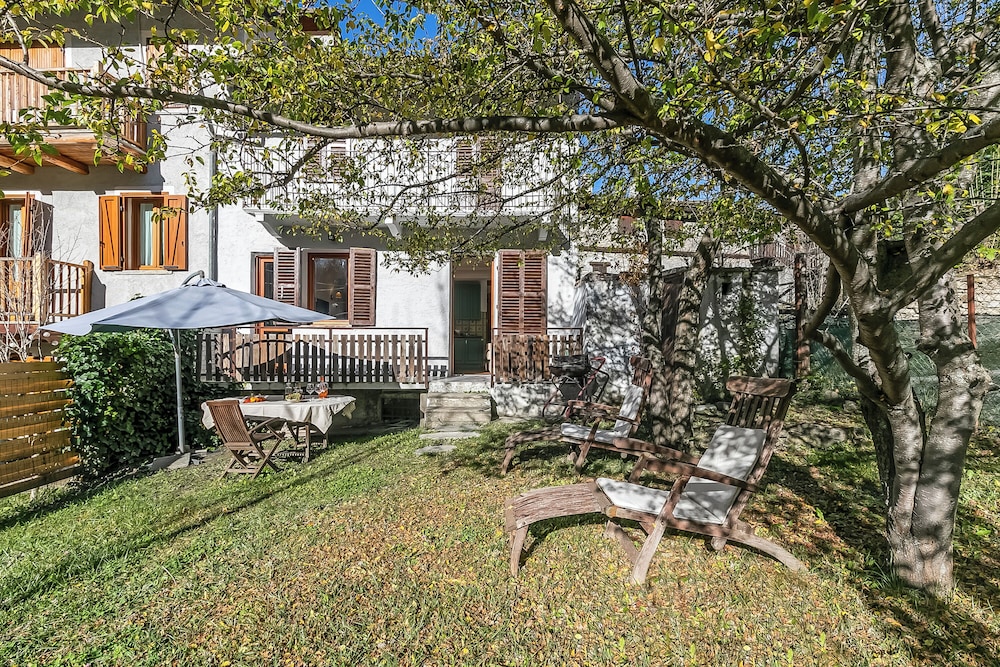 Garden Home photo 3