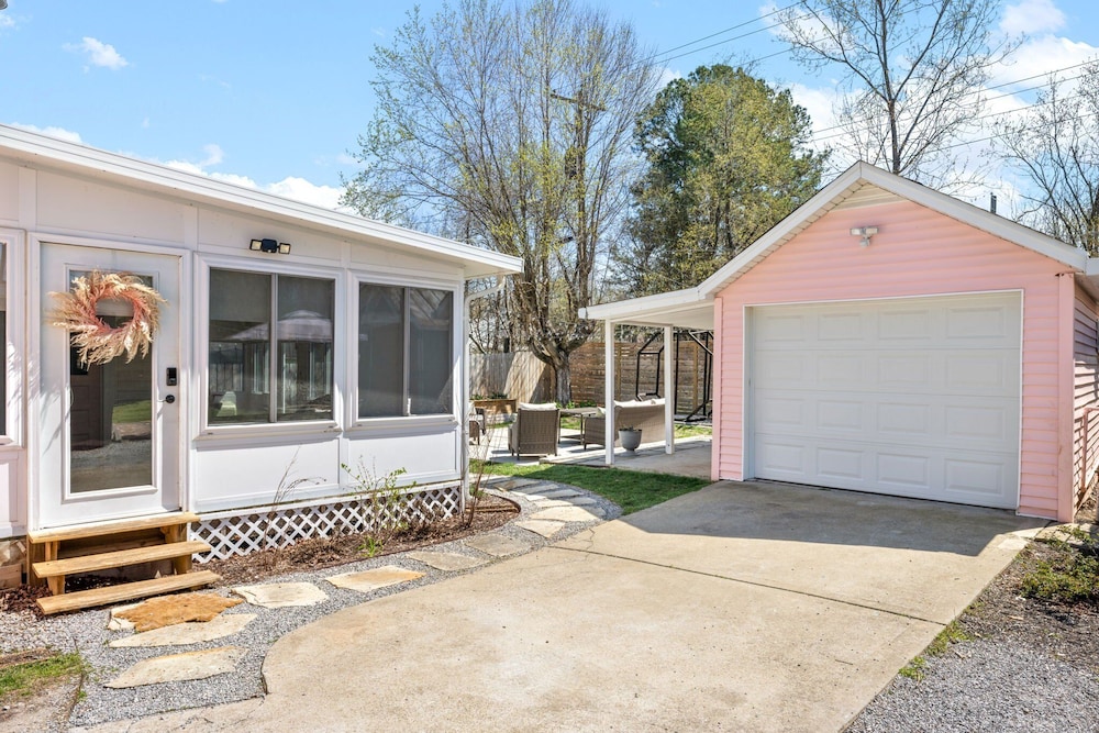The Pink & Old Clarksville House