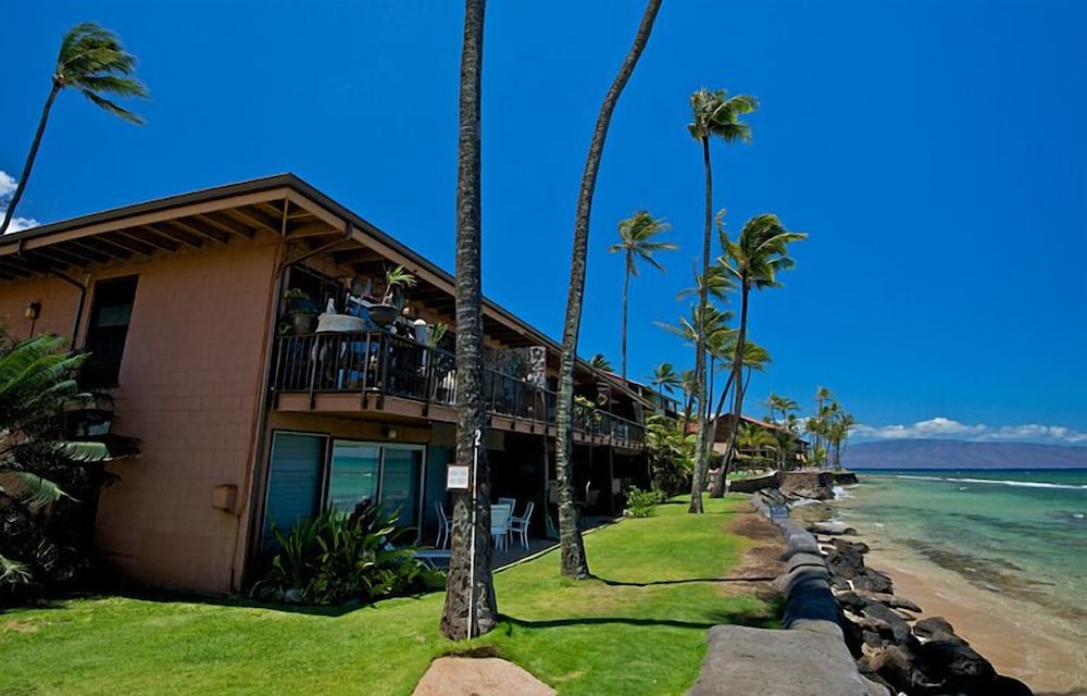 Maui Sands #6e 1 Bedroom Condo by RedAwning