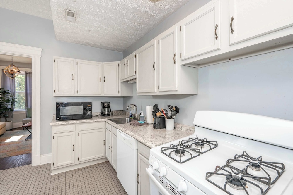 Queen City Suites For 7