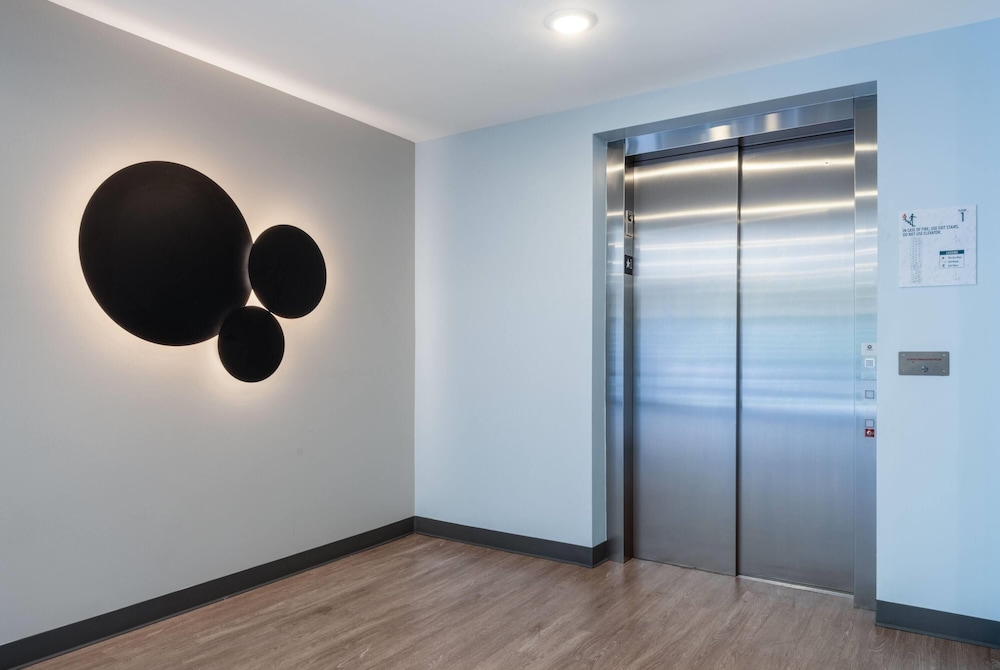 ECHO Suites Extended Stay by Wyndham Houston Pasadena Fwy Pl