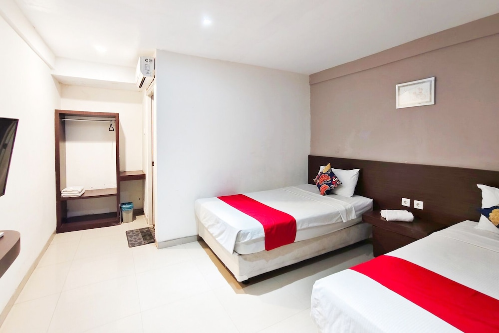 TwoSpaces Living at Kutisari Residence