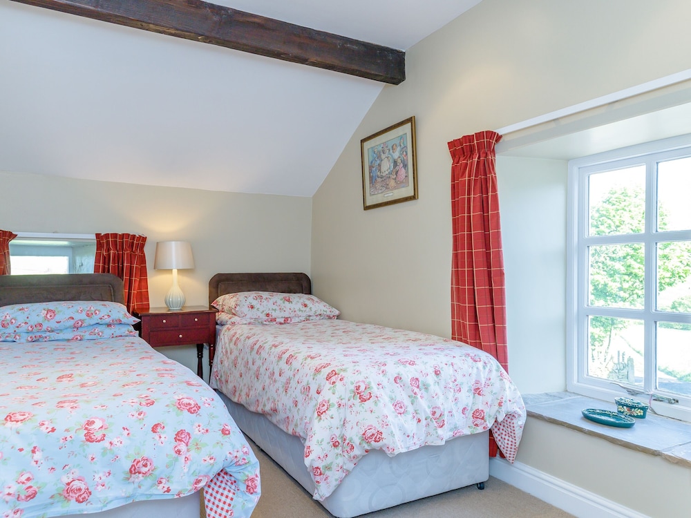 Golden Slack Cottage