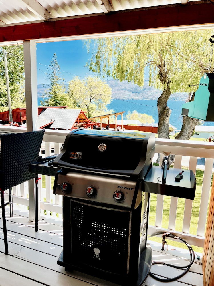 Peachland Beach Resort