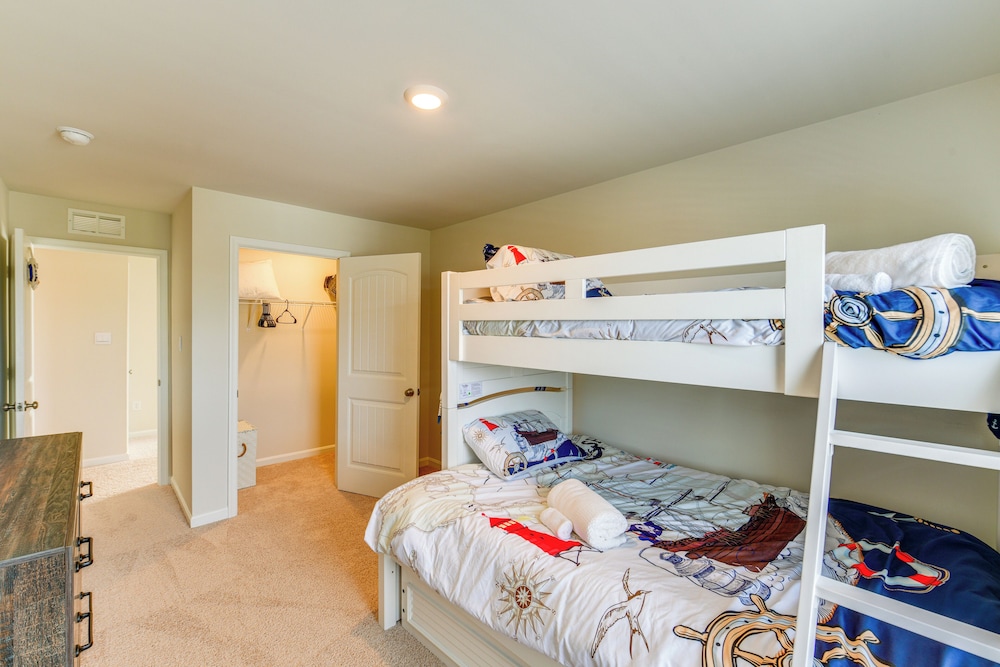 5 Mi to Bethany Beach: Home w/ Pool + Gym Access!