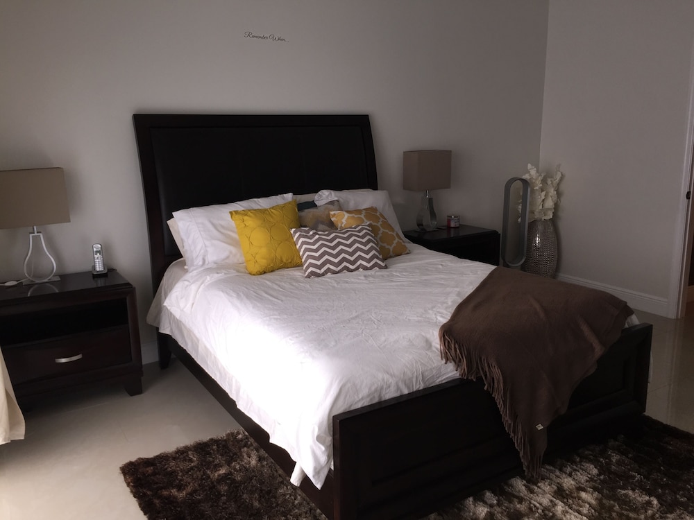 Luxury Condo at Venito view 5