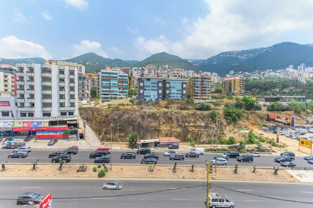 Jounieh Living - Residences by Local Host