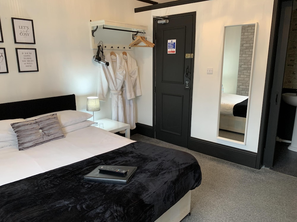 South Shields Vacations - Kingsmere Guest House - Property Image 29