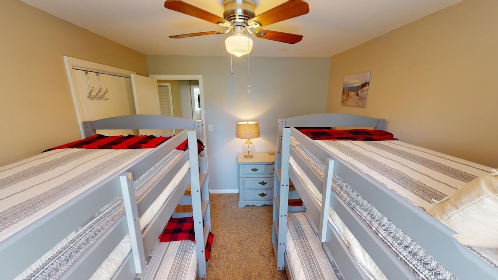 Bulldawg Beach Bunker Tybee Vacation Rentals