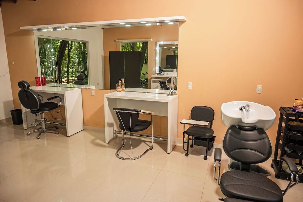 Papalo Resort Hotel