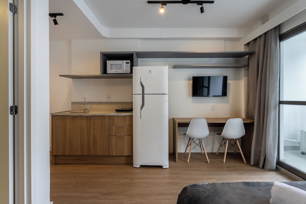 Charming Studio 550 m From Brooklin Subway Atb2014