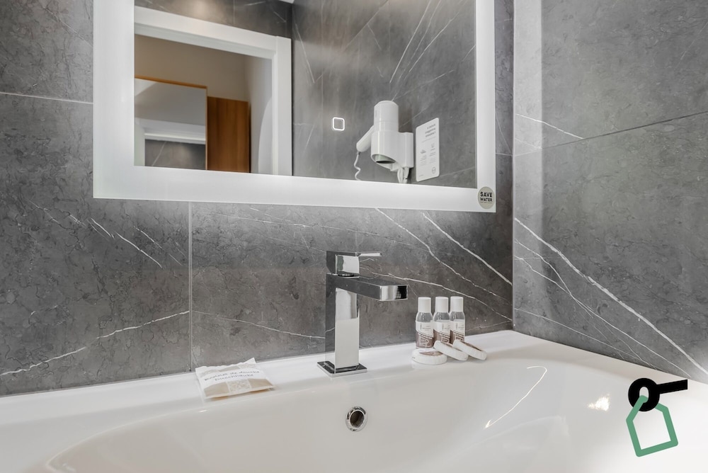 Hotiday Room Collection - Celle Ligure