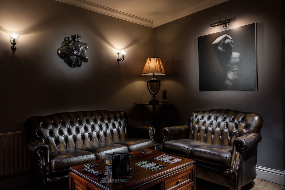 Farnham Vacations - Hotel de Vie - Property Image 5