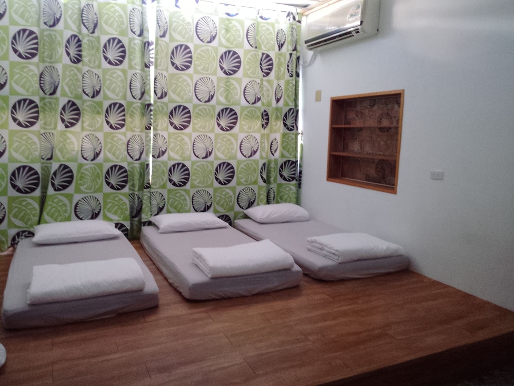 Caitlyn Hostel II