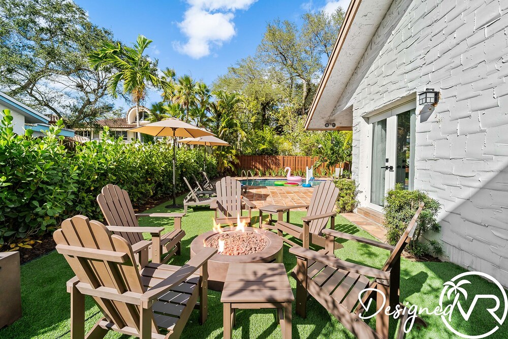 Charming 9BR New-build Home w/ Heated Pool & Games view 3