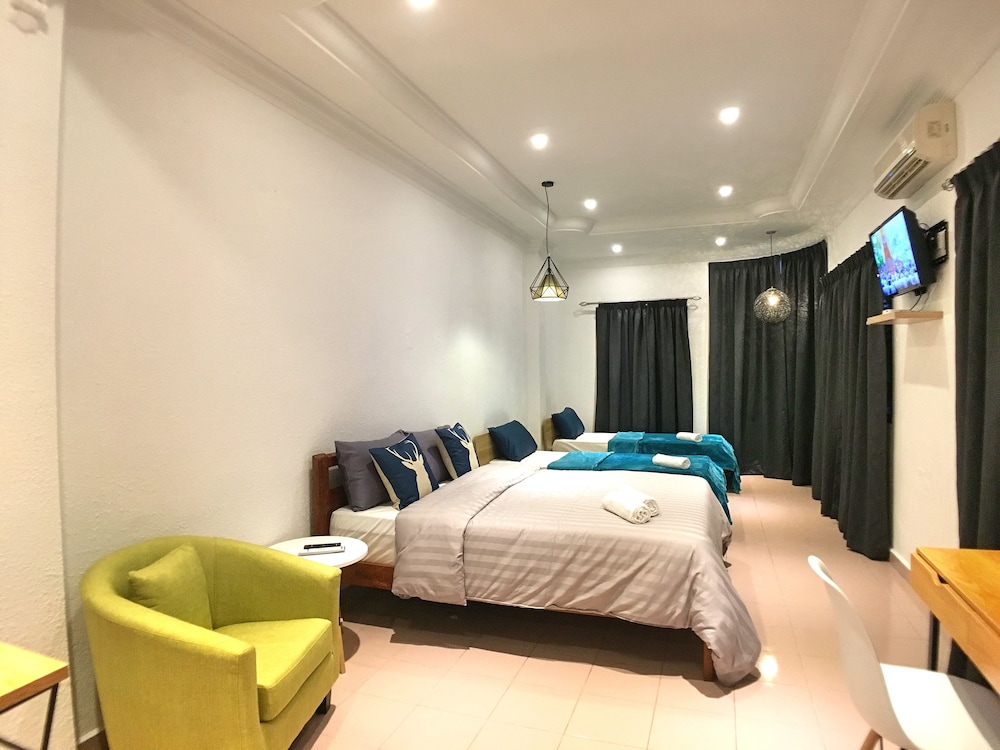 iBook9 Deluxe Family Suite by iBook Homestay