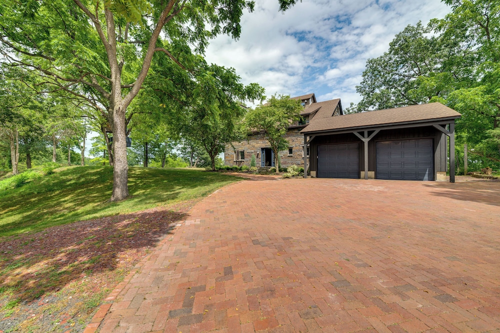 Riverfront Hudson Valley Gem w/ Beach Access!