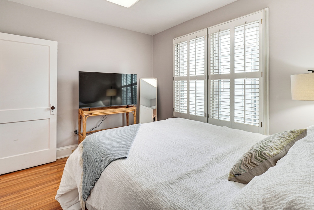 Cookout Ready: Walkable Home in Bearden Village