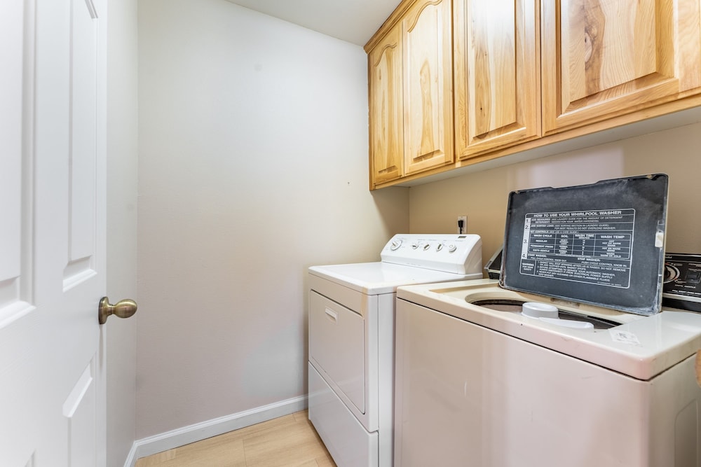 Blitzen by Avantstay Pet-friendly Tahoe Retreat