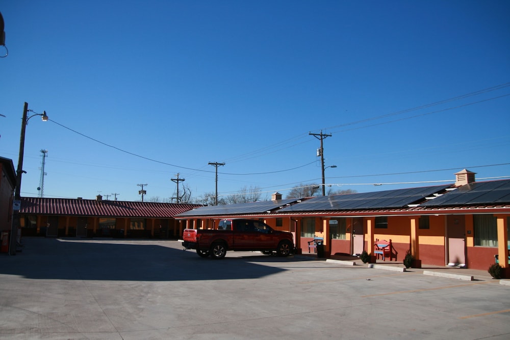 Budget Inn
