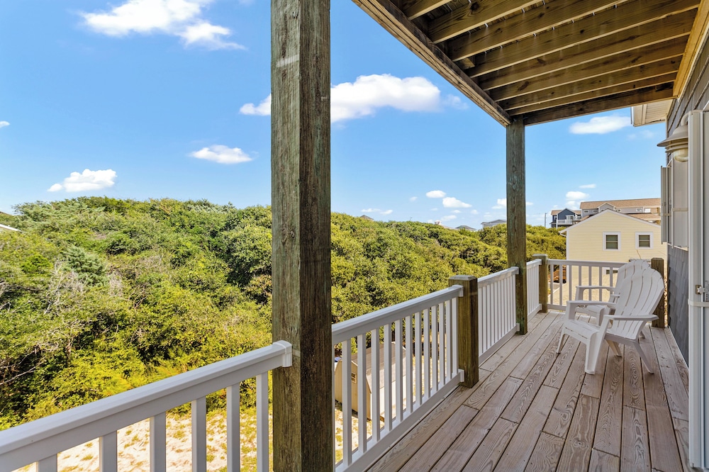 Across the Pond by Topsail Realty