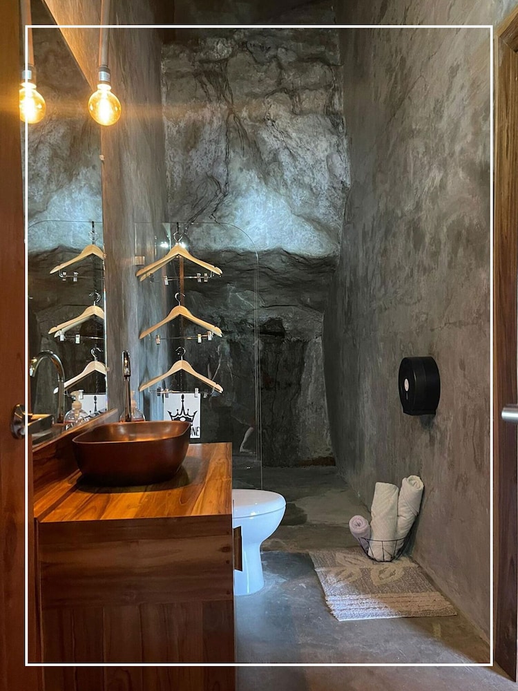 Destino Hotel & Hot Springs Day Pass