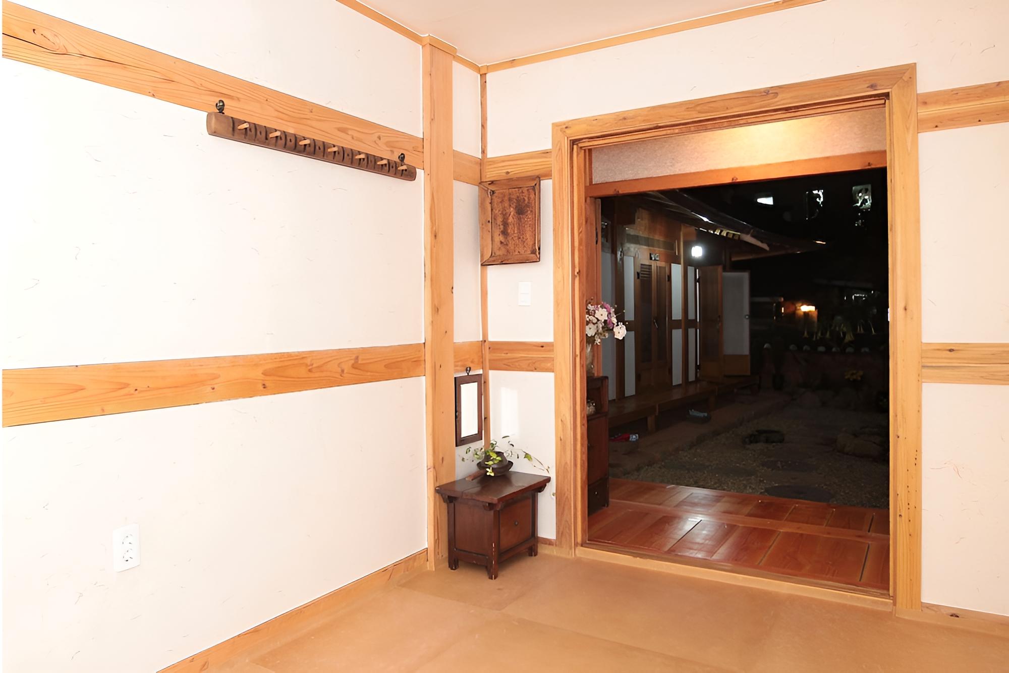 Bukyungdang